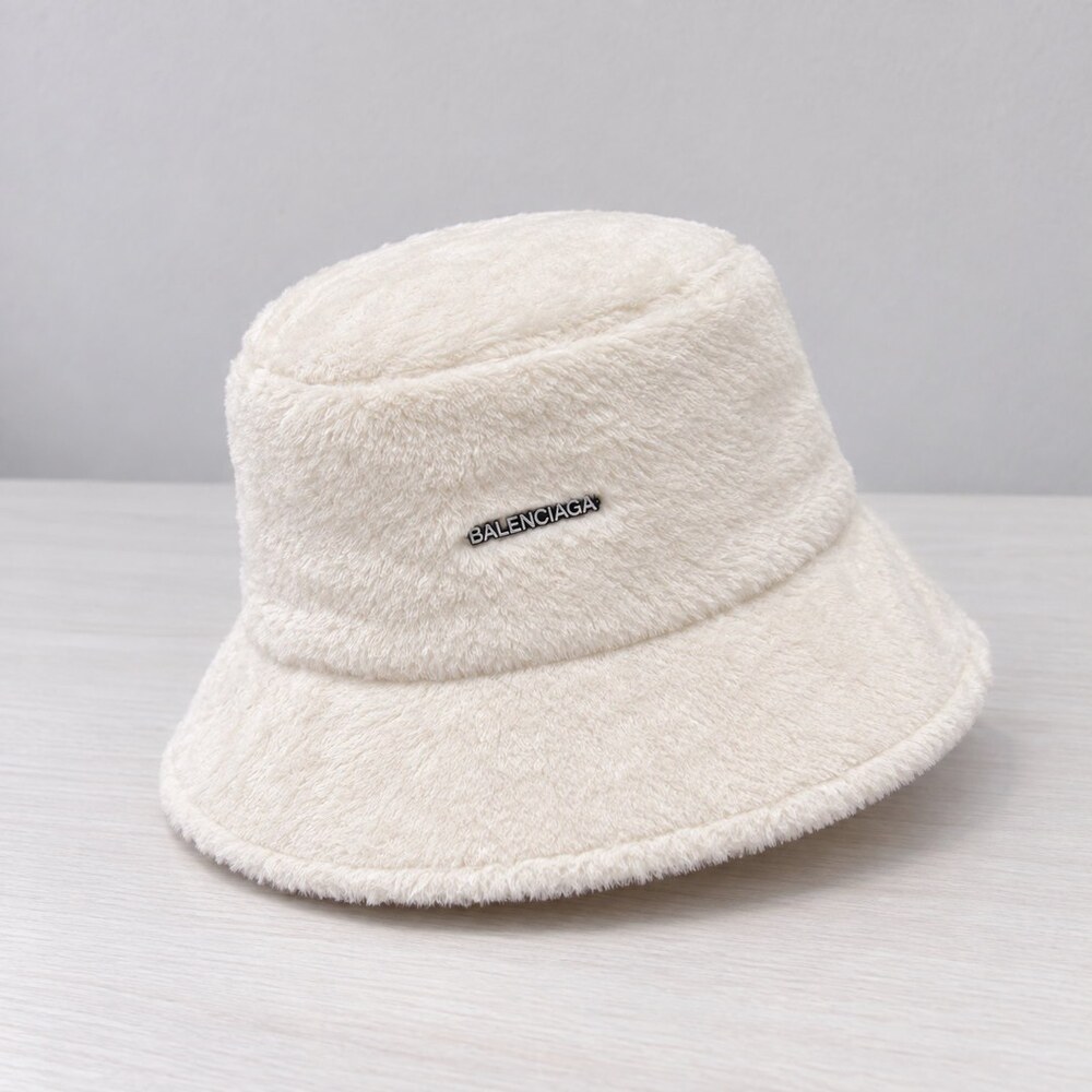 Balenciaga White Faux Fur Bucket Hat - Picture 4 of 6